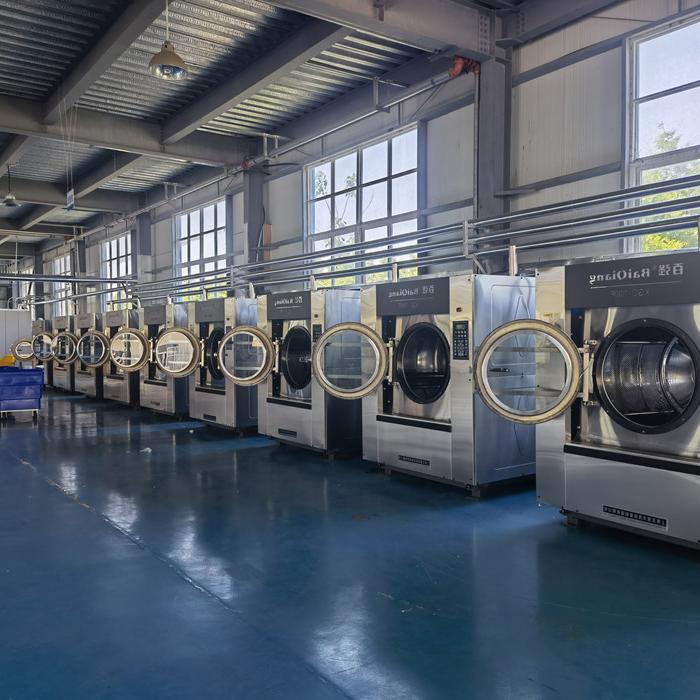 在众多的工业洗衣机厂家中如何挑选更优质的供货商